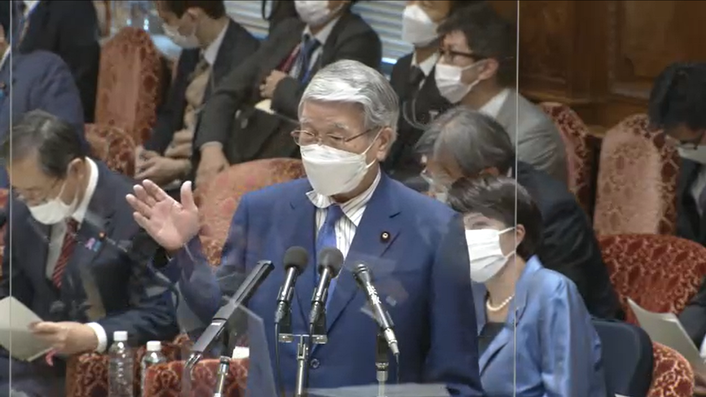 衆院予算委員会で石川香織議員の質問に答える野村哲郎農水大臣