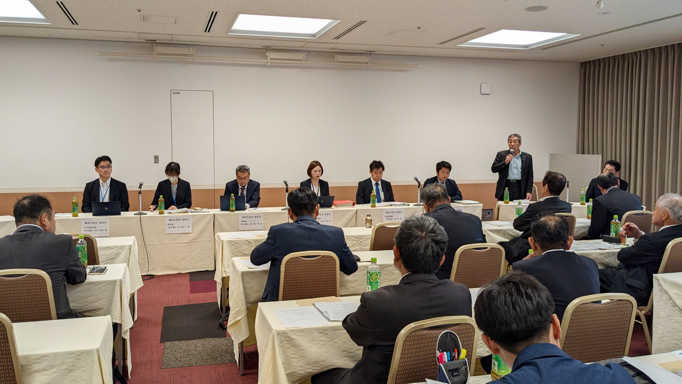 東京都内で開かれた関東甲信越酪農団体と農水省との意見交換