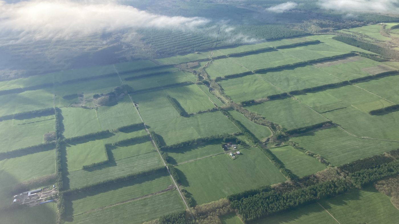 根釧地域の酪農風景（上空より撮影）