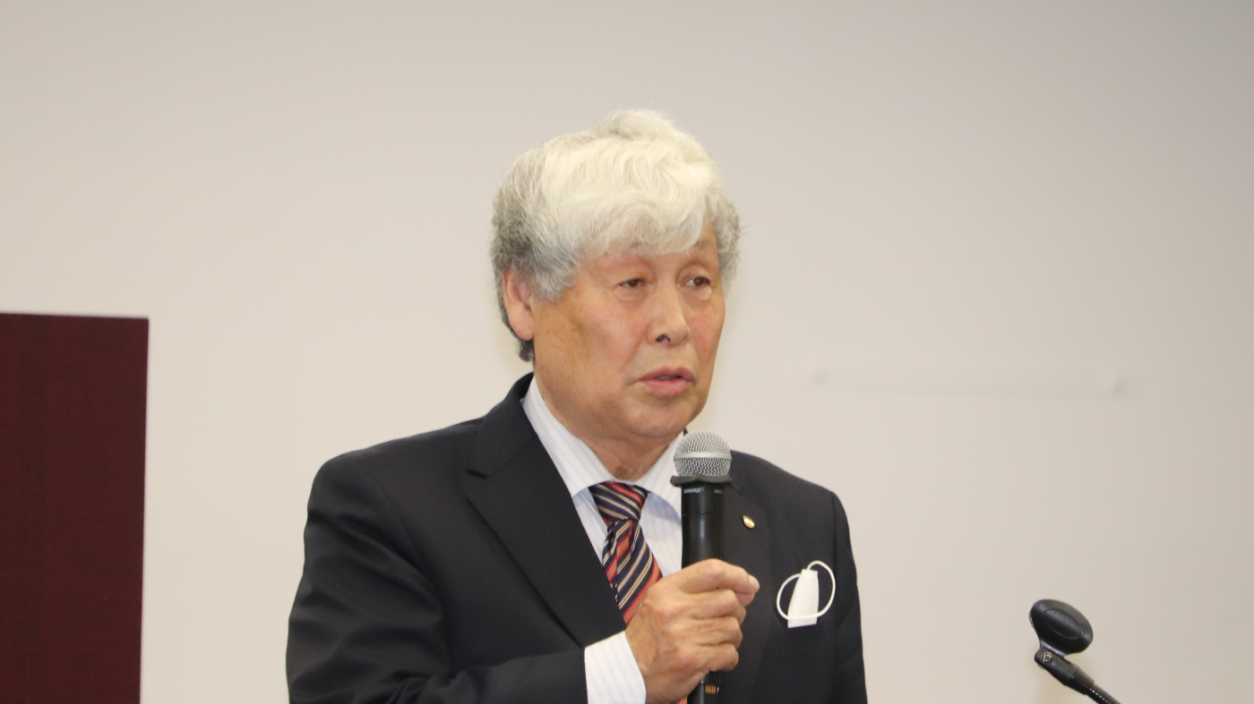 再任された佐藤哲北酪協会長