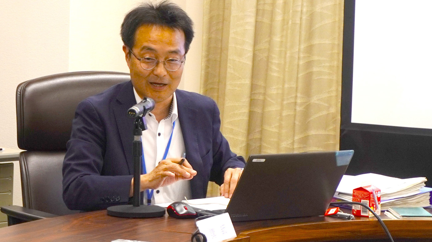 ミルクの未来を考える会で講演する中坪氏