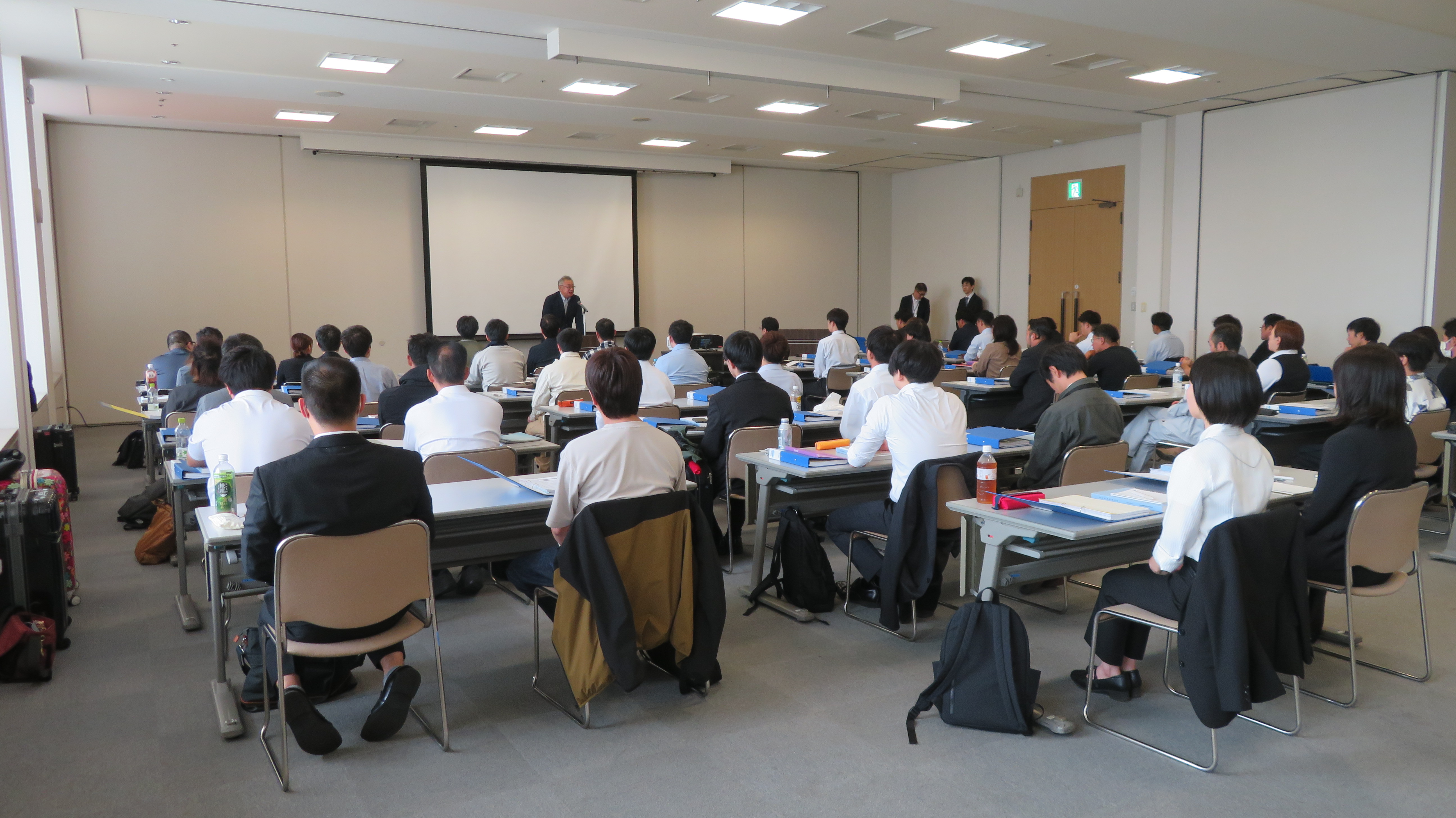 札幌市内で開かれた生乳取扱者技術認定講習会