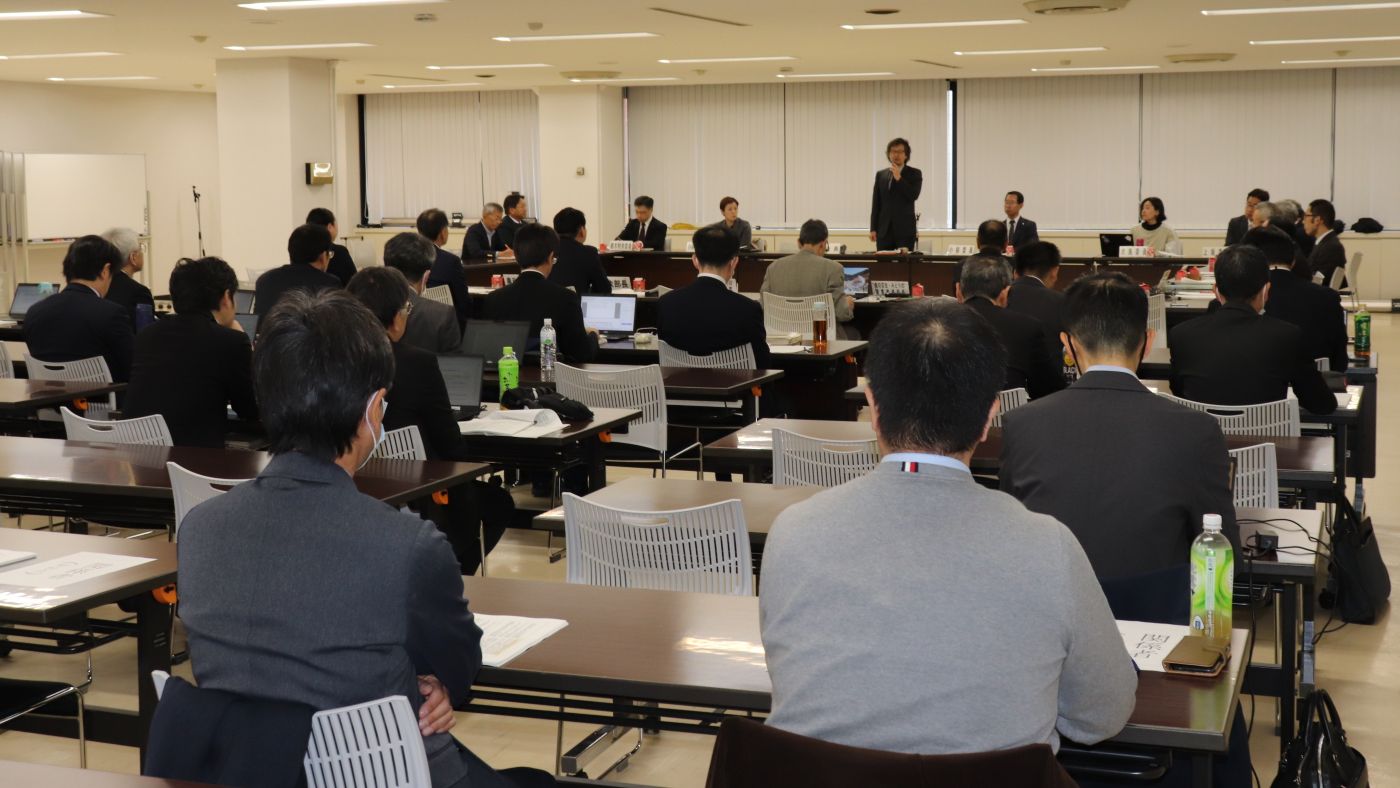 北海道酪肉近計画を審議する畜産部会