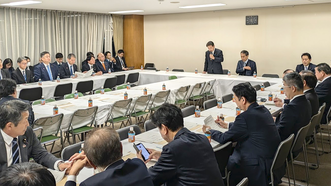 6日夕に党本部で開催した自民党農林合同会議