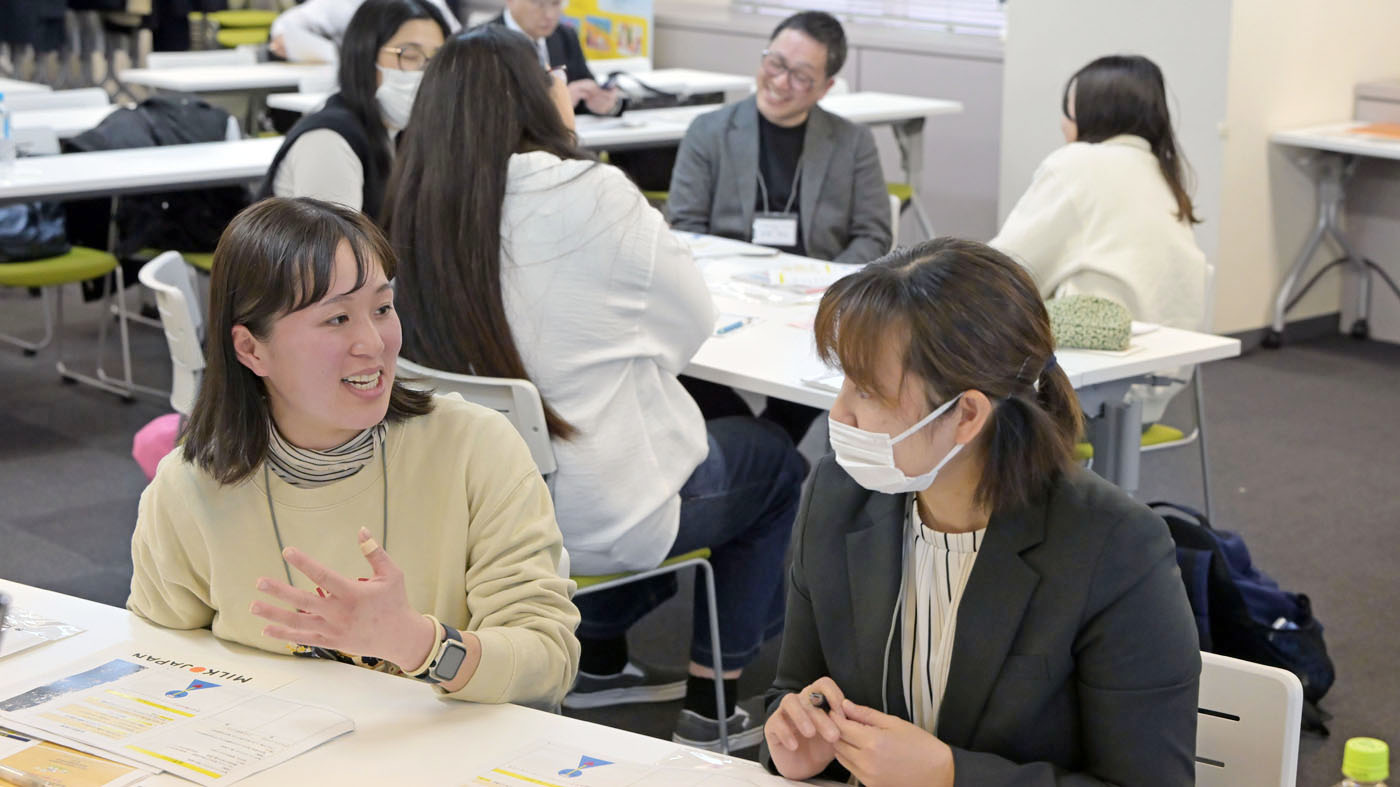 研修会を受講する参加者