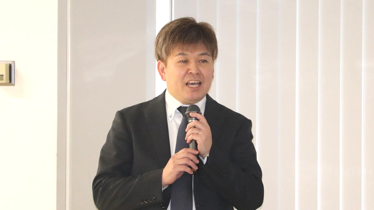 ノベルズの吉田大樹部長