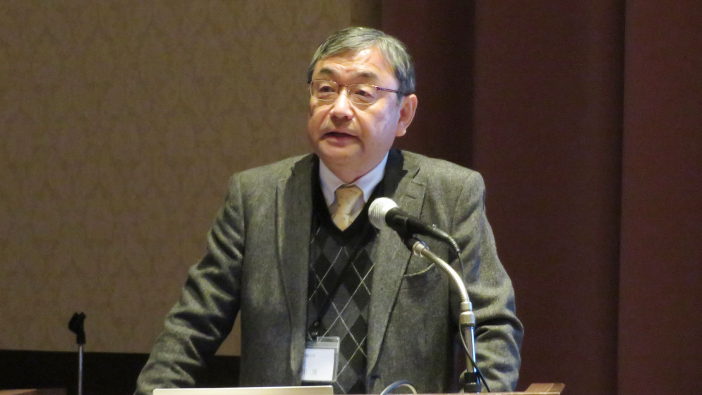講演する森田茂前教授