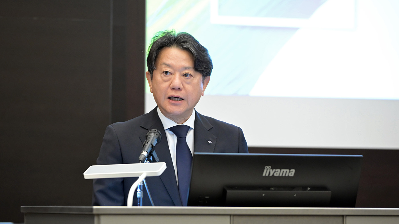 決算説明する大森達司社長