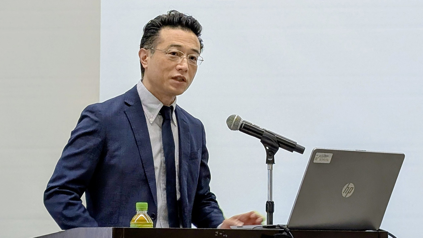 講演する須永新平牛乳乳製品課長