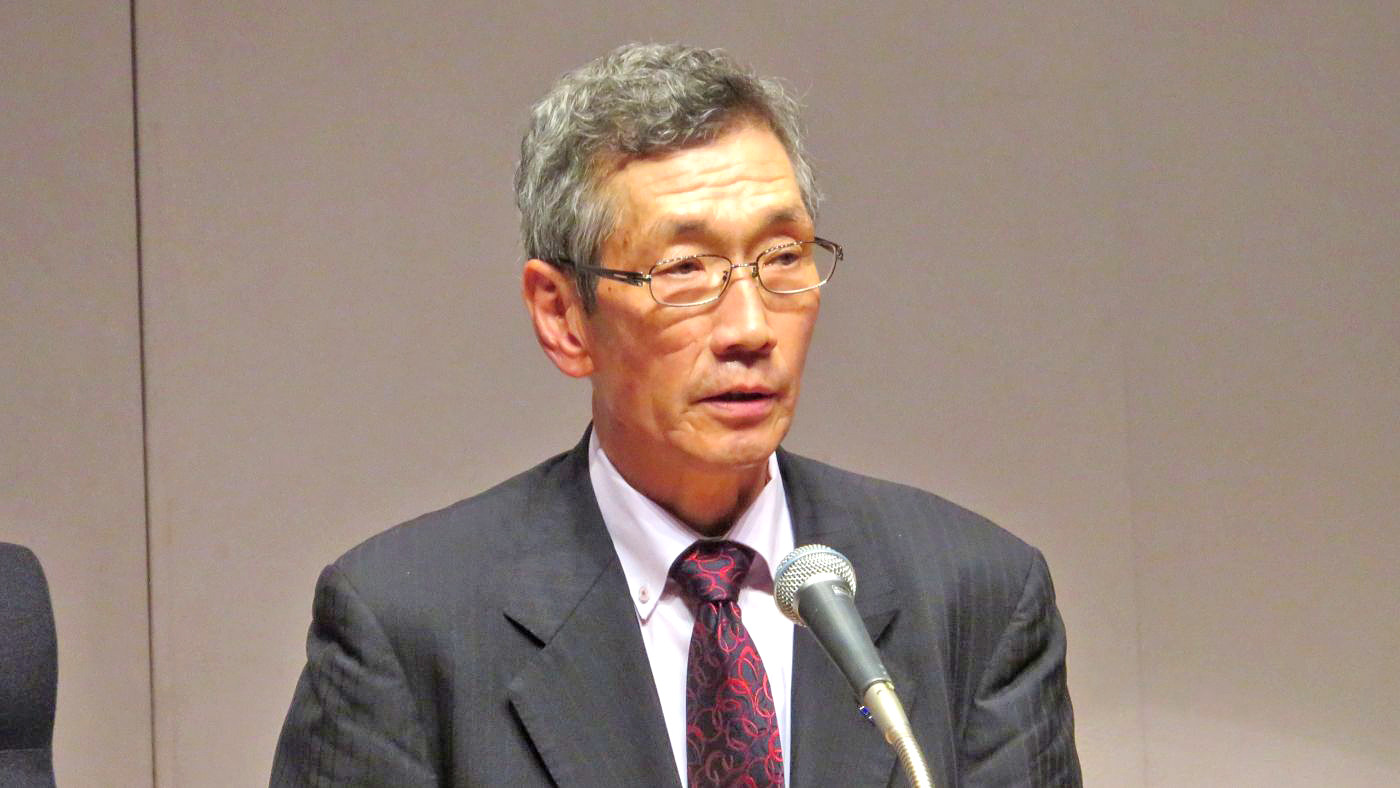 総会で挨拶する山口哲朗組合長