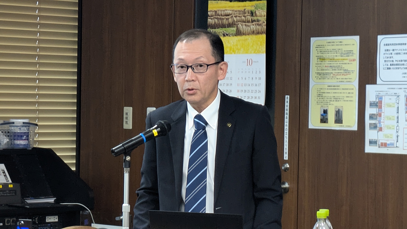 事業方針などについて説明する桜庭弘人営業統括部長